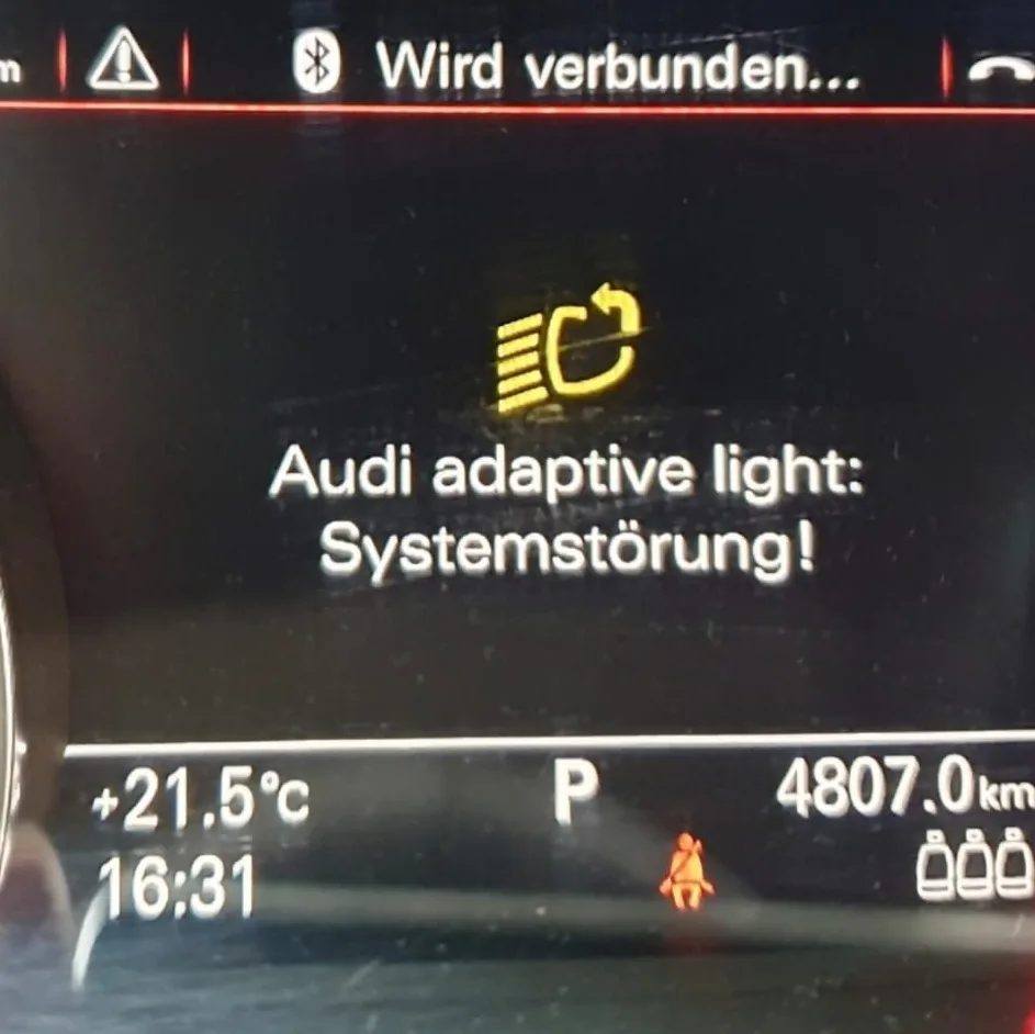 Światła adaptacyjne Audi: usterka systemu
